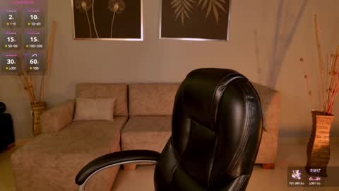 LISA MONROE online show from November 16, 12:55 pm