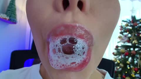 Lisbet online show from December 4, 2:37 pm