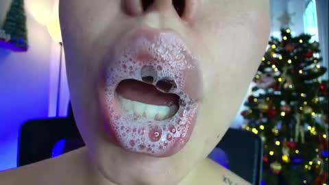 Lisbet online show from December 10, 10:16 pm