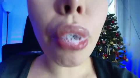 Lisbet online show from December 26, 10:09 pm