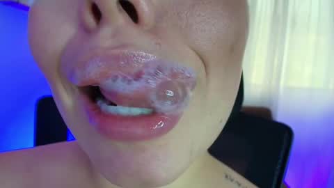 Lisbet online show from February 14, 10:25 pm