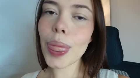 Lisbet online show from October 21, 10:10 pm