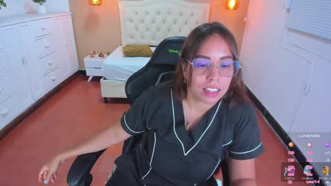 L I S S A  online show from January 23, 4:19 am