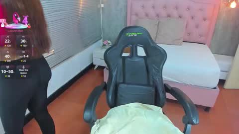 L I S S A  online show from October 16, 3:18 am