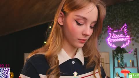 Snapshot of lissa_meooow chatting on November 19, 5:51 am your Liza again. Next stream Dec. 1 at 2 or 3 GMT online show from November 19, 5:51 am