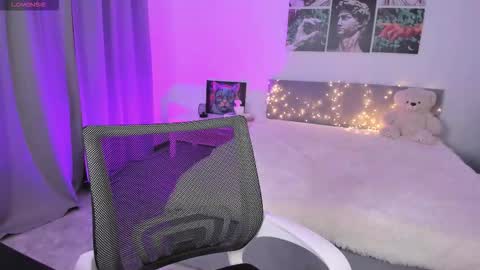 lissameoww online show from October 17, 1:42 am