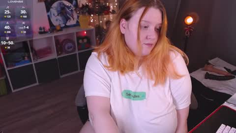 Snapshot of lissamuff chatting on January 21, 3:32 pm Lissa online show from January 21, 3:32 pm