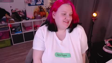 Snapshot of lissamuff chatting on March 7, 4:55 pm Lissa online show from March 7, 4:55 pm