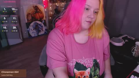 Snapshot of lissamuff chatting on November 20, 4:29 pm Lissa online show from November 20, 4:29 pm