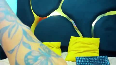 Snapshot of lissandjohnson chatting on October 11, 5:17 am LISSA JHONS online show from October 11, 5:17 am