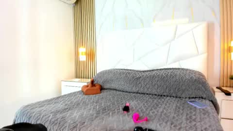 Snapshot of lissetlong69 chatting on February 12, 5:37 am Lisseth Long online show from February 12, 5:37 am