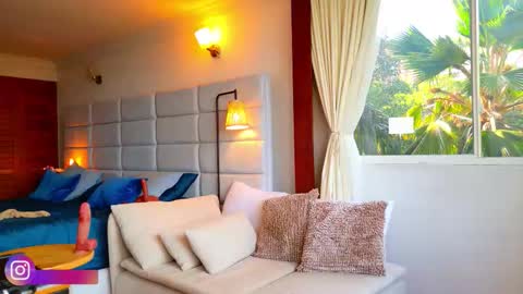 Snapshot of lissetlong69 chatting on November 7, 9:04 pm Lisseth Long online show from November 7, 9:04 pm