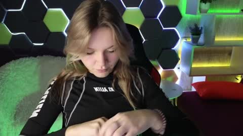 Lena online show from December 28, 8:37 am