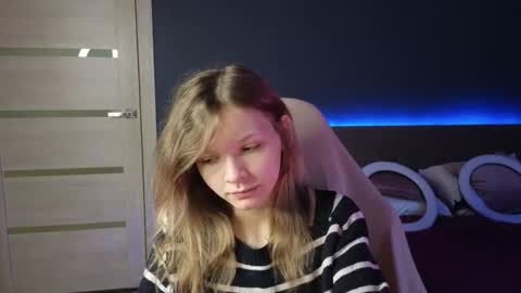 Lena online show from October 14, 1:50 am