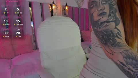 little ary online show from December 11, 4:18 am