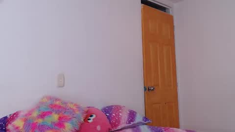 TU ANGELITO online show from October 20, 11:05 pm