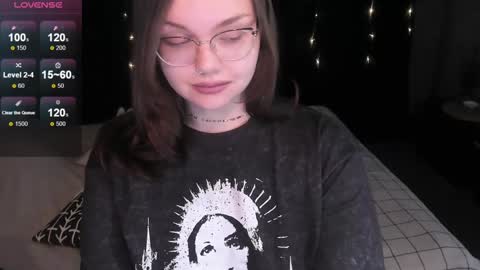 Eva online show from December 10, 3:44 pm