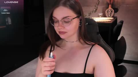 Eva online show from February 21, 2:59 pm