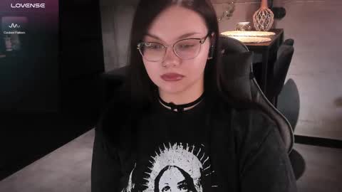 Eva online show from March 3, 11:00 am