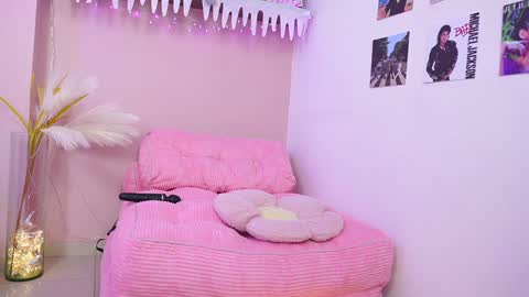 Little Effy online show from December 14, 12:11 am