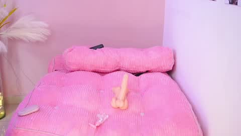 Little Effy online show from December 14, 3:18 am