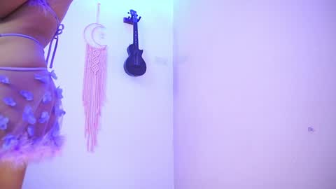 Little Effy online show from February 7, 8:42 pm