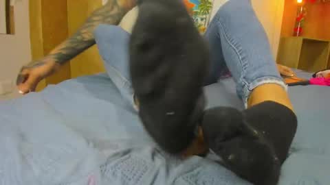   online show from September 17, 1:02 pm