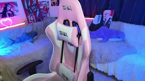 Snapshot of little_kitsune chatting on February 11, 8:31 pm Rachel online show from February 11, 8:31 pm