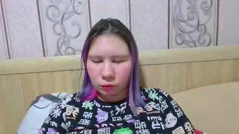 Snapshot of little_kitsune chatting on September 24, 6:00 pm Rachel online show from September 24, 6:00 pm