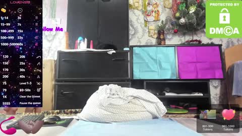 Snapshot of little_letti chatting on January 26, 4:30 am Letti online show from January 26, 4:30 am