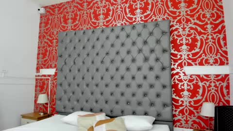 Snapshot of little_lilith_apple chatting on January 13, 3:01 am little_lilith_apple online show from January 13, 3:01 am