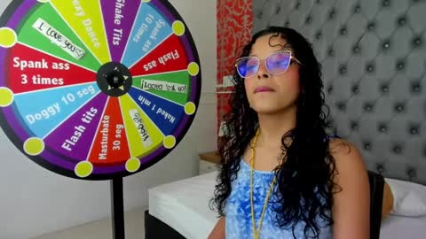 Snapshot of little_lilith_apple chatting on January 16, 3:02 am little_lilith_apple online show from January 16, 3:02 am