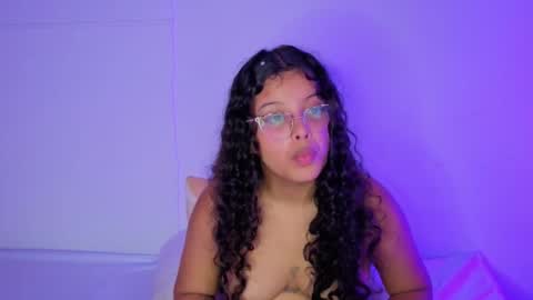 Snapshot of little_lilith_apple chatting on November 13, 7:35 pm little_lilith_apple online show from November 13, 7:35 pm