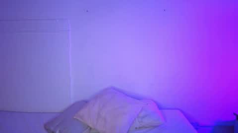 Snapshot of little_lilith_apple chatting on November 14, 7:34 pm little_lilith_apple online show from November 14, 7:34 pm