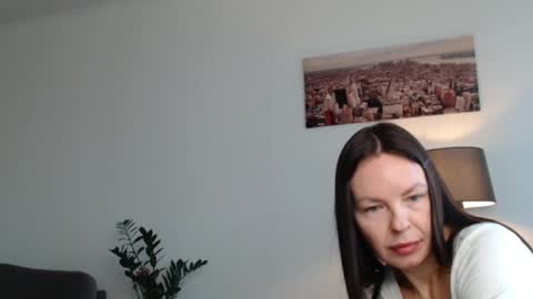 Nicole online show from September 9, 6:13 am