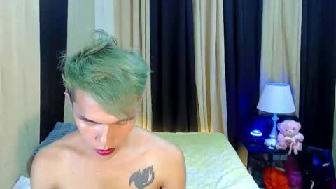 Snapshot of little_pauoie chatting on December 14, 2:50 am Pauoie online show from December 14, 2:50 am