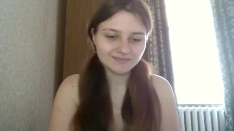 little_shygirl_ online show from February 2, 10:02 am