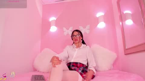 Ari online show from March 6, 6:59 pm