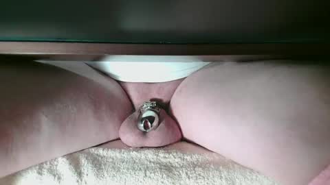 Snapshot of littleclitty247 chatting on March 3, 1:42 am Littlleclitty247 online show from March 3, 1:42 am