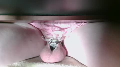 Snapshot of littleclitty247 chatting on November 5, 6:41 pm Littlleclitty247 online show from November 5, 6:41 pm