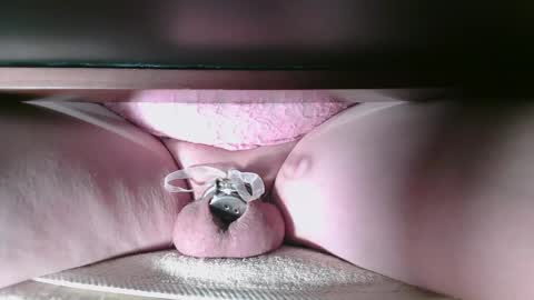 Snapshot of littleclitty247 chatting on November 7, 5:35 pm Littlleclitty247 online show from November 7, 5:35 pm