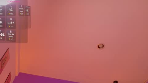 Tania  online show from November 25, 8:20 pm