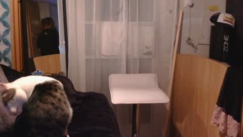 littleleo96 online show from September 9, 10:59 am