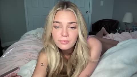 Snapshot of littlemaryjane19 chatting on January 29, 8:14 pm Marciabrady online show from January 29, 8:14 pm