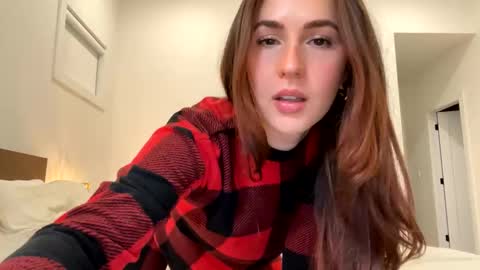 Mia online show from December 23, 1:29 am