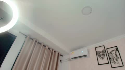 Sarahs Room online show from January 31, 11:45 pm