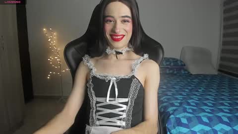 Snapshot of littlesissy_ chatting on January 9, 2:43 am Sofi online show from January 9, 2:43 am