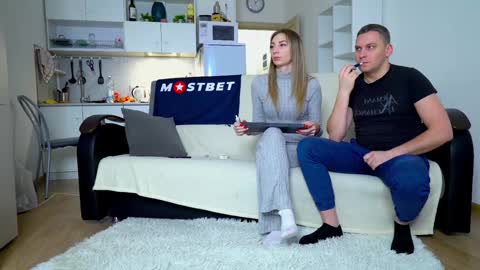 Snapshot of littlesweettifany chatting on January 9, 9:59 am Little Tifany online show from January 9, 9:59 am