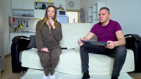 Snapshot of littlesweettifany chatting on November 17, 11:49 am Little Tifany online show from November 17, 11:49 am