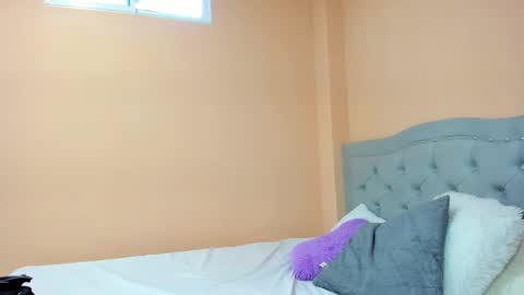 Snapshot of littletammy4u_ chatting on March 6, 12:41 pm tammy online show from March 6, 12:41 pm